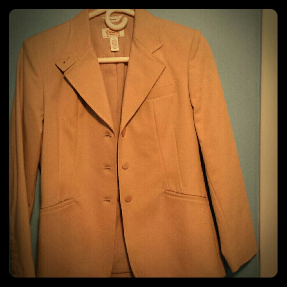 Talbots NWT lined Tan Blazer size 2 petite